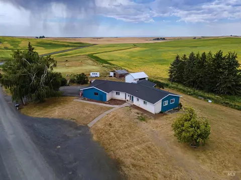 1011 Berger Rd, Genesee, ID 83832