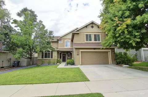 816 Stallion Springs Way, Middleton, ID 83644