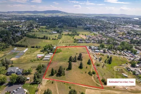 700 Empire Ln, Moscow, ID 83843