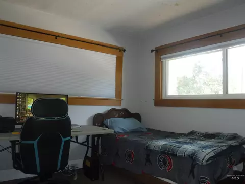Bedroom - 1206 9th Ave E, Twin Falls, ID 83301 photo 2 of 4