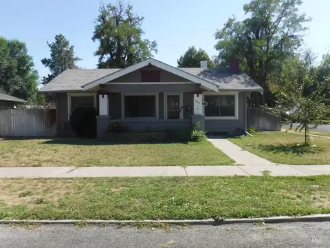 1206 9th Ave E, Twin Falls, ID 83301