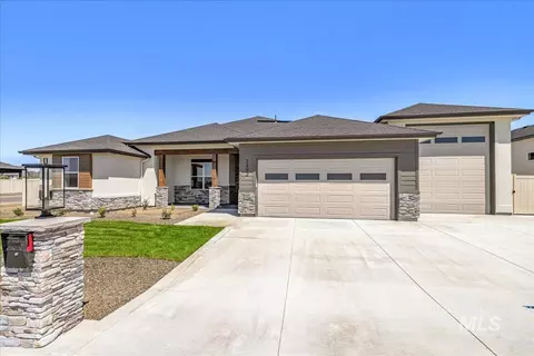 7492 E Newcastle Dr, Nampa, ID 83687