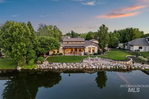 966 W Watersford Dr, Eagle, ID 83616