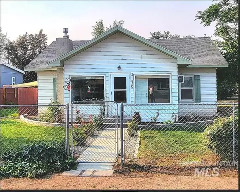 317 C Ave, Wilder, ID 83676