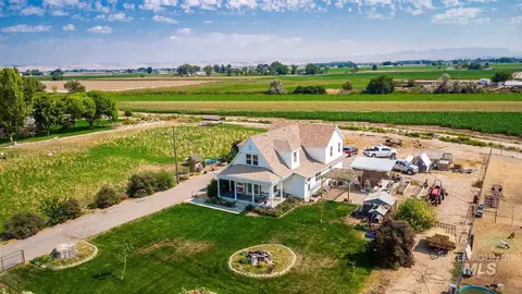 6050 Elmore Rd, Fruitland, ID 83619