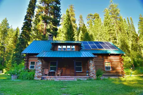 4775 Ponderosa Pine Scenic Bywy, Idaho City, ID 83631