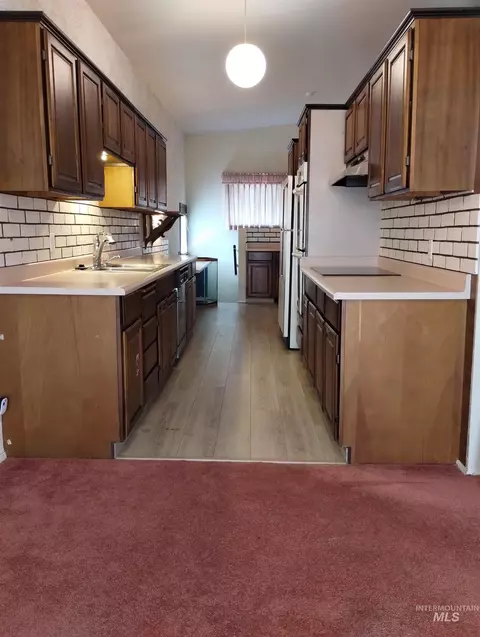 Kitchen - 1298 E 2nd St, Weiser, ID 83672 photo 1 of 3