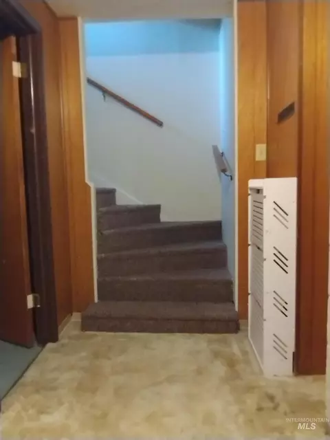 Entry Way - 1298 E 2nd St, Weiser, ID 83672 photo 3 of 4