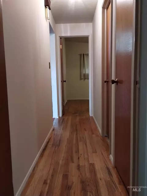 Entry Way - 1298 E 2nd St, Weiser, ID 83672 photo 1 of 4