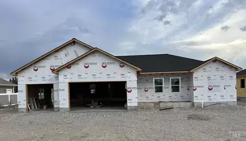 1631 Palm Springs Dr, Idaho Falls, ID 83404