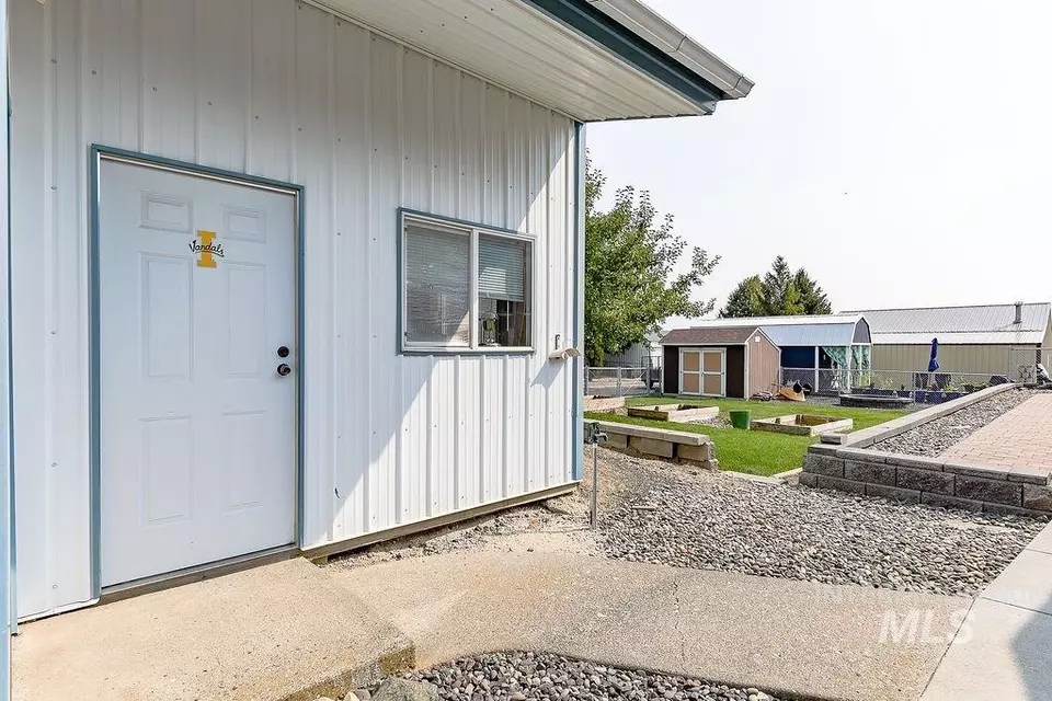 Exterior - 414 S Garfield, Genesee, ID 83832 photo 5 of 6