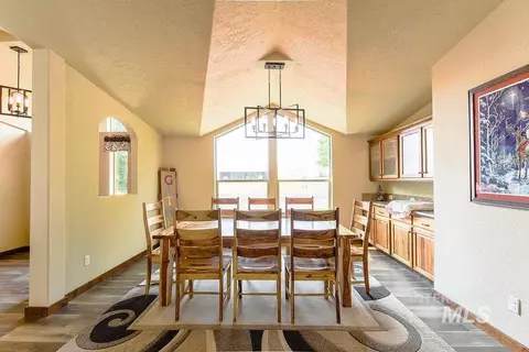 Dining - 414 S Garfield, Genesee, ID 83832 photo 1 of 4