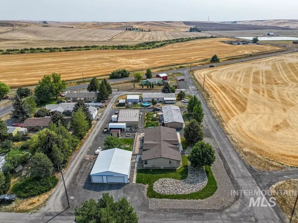 View/Area - 414 S Garfield, Genesee, ID 83832 photo 2 of 3