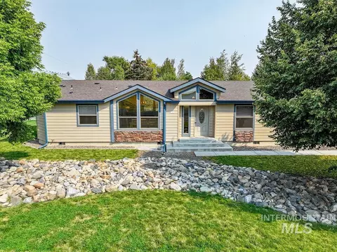 Exterior - 414 S Garfield, Genesee, ID 83832 photo 1 of 6