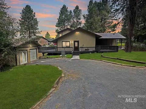 109 Par Dr, Cascade, ID 83611