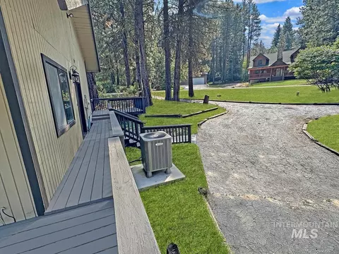 Exterior - 109 Par Dr, Cascade, ID 83611 photo 7 of 7