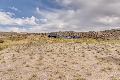 1587 Gentry Ln, Weiser, ID 83672