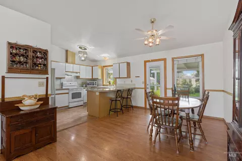 12065 W Mesquite Dr, Boise, ID 83713