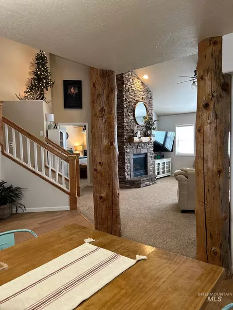 Dining - 3091 Echo Rd, Nyssa, OR 97913 photo 1 of 1
