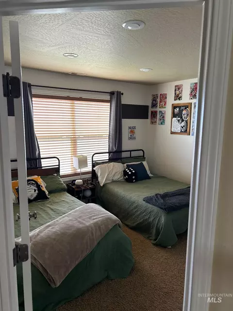 Bedroom - 3091 Echo Rd, Nyssa, OR 97913 photo 3 of 4