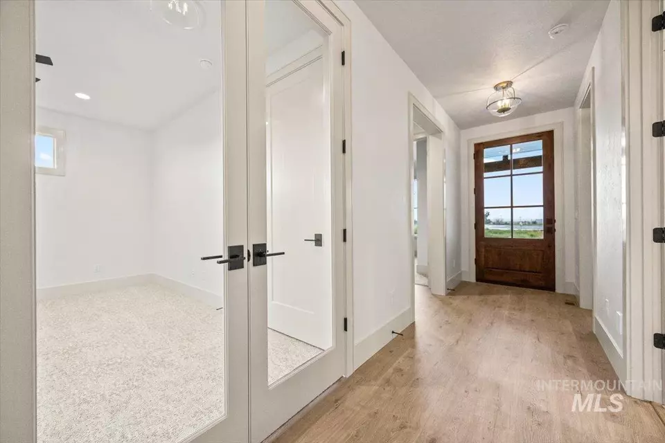 Entry Way - 7462 E Newcastle Dr, Nampa, ID 83687 photo 3 of 3