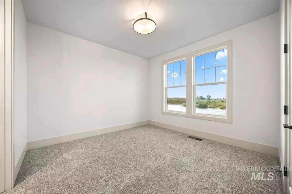 Bedroom - 7462 E Newcastle Dr, Nampa, ID 83687 photo 3 of 7