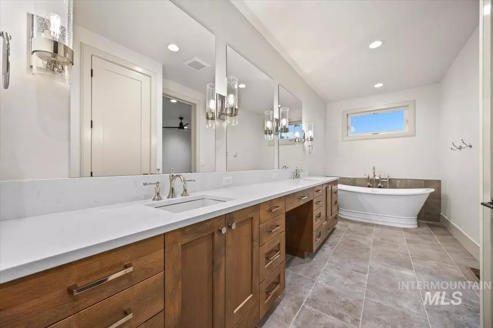 Bath - 7462 E Newcastle Dr, Nampa, ID 83687 photo 5 of 7