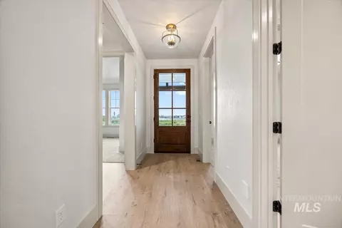 Entry Way - 7462 E Newcastle Dr, Nampa, ID 83687 photo 1 of 3