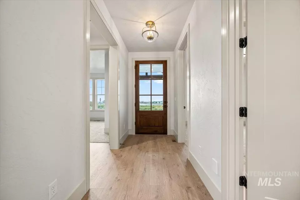 Entry Way - 7462 E Newcastle Dr, Nampa, ID 83687 photo 1 of 3