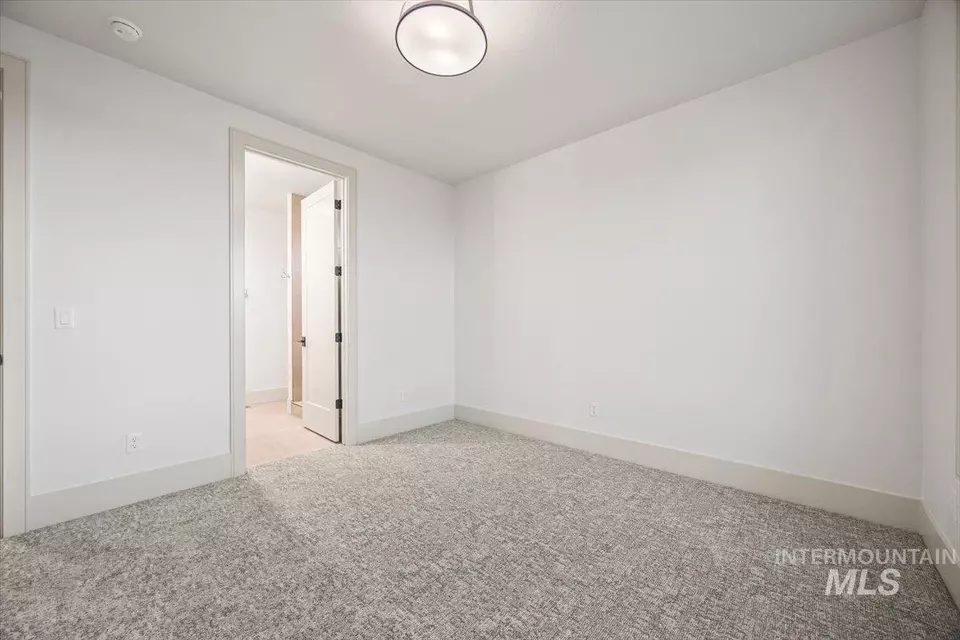 Bedroom - 7462 E Newcastle Dr, Nampa, ID 83687 photo 4 of 7