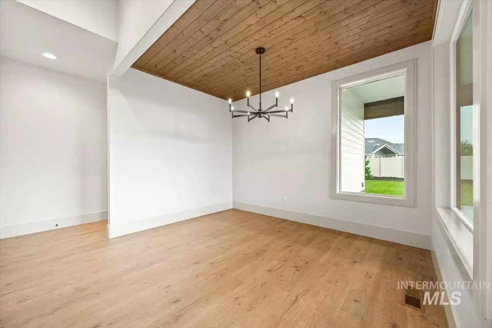 Dining - 7462 E Newcastle Dr, Nampa, ID 83687 photo 1 of 1