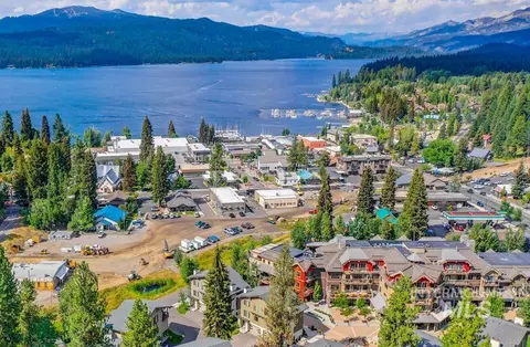 616 N Third St #304, Mccall, ID 83638