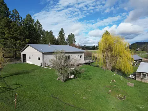 4633 Harmony Hts, Orofino, ID 83544