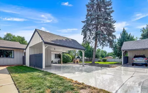1130 S Abbey Cir, Boise, ID 83705
