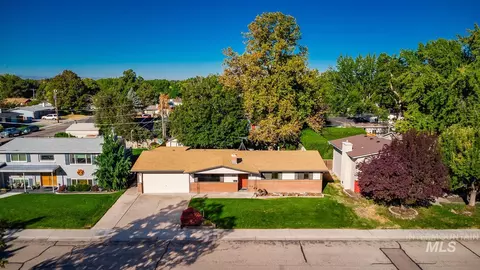 631 S Bitteroot Dr, Boise, ID 83709