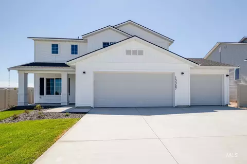 13318 Cut St, Caldwell, ID 83607