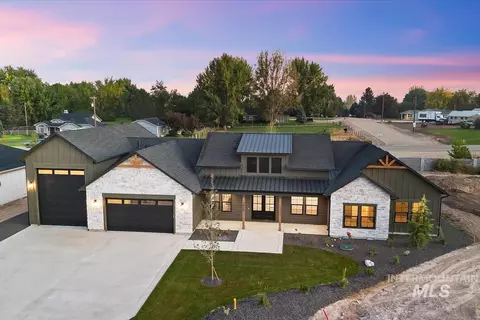 7096 E Chicken Hawk Loop, Nampa, ID 83686