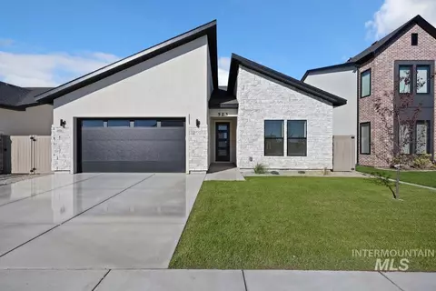 523 Canyon Falls Dr, Twin Falls, ID 83301