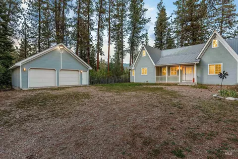 149 Scriver Woods Rd, Garden Valley, ID 83622
