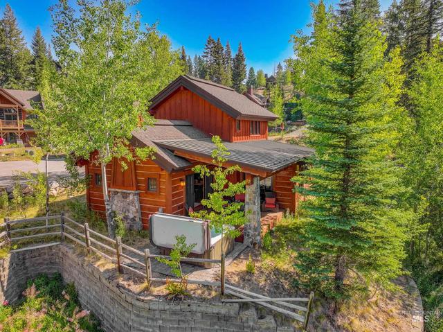 95 Golden Bar Ct, Donnelly, ID 83615