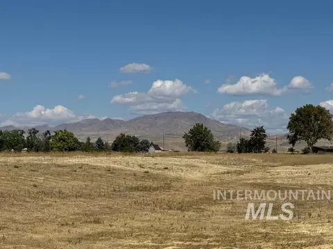 1 W Central Rd, Emmett, ID 83617