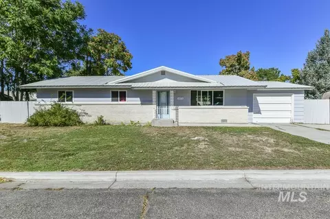 1371 SW 11th Ave, Ontario, OR 97914