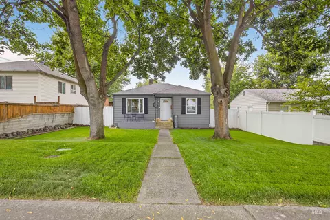 1522 18th St, Lewiston, ID 83501
