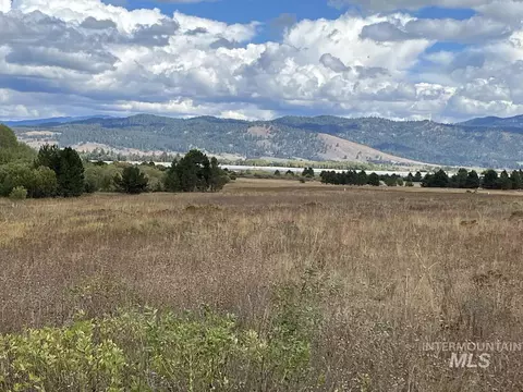 42 Reno Vista Ln, Donnelly, ID 83615