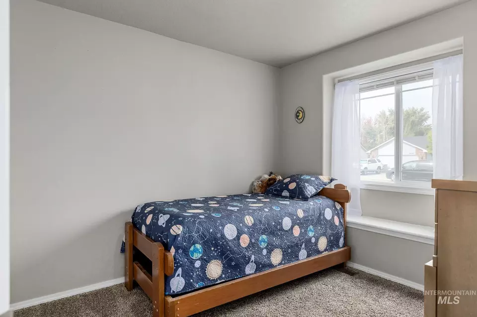Bedroom - 1449 St James, Middleton, ID 83644 photo 6 of 7