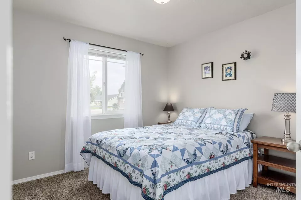 Bedroom - 1449 St James, Middleton, ID 83644 photo 4 of 7