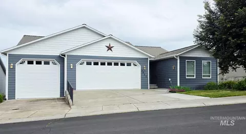 3017 Cypress St, Lewiston, ID 83501