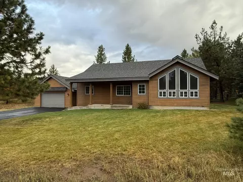 649 Brady Dr, Mccall, ID 83638