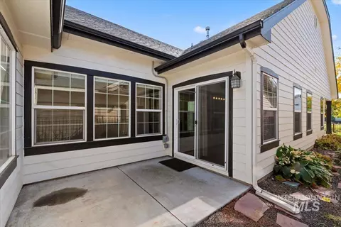 Exterior - 5011 W Clear Fld, Eagle, ID 83616 photo 4 of 8