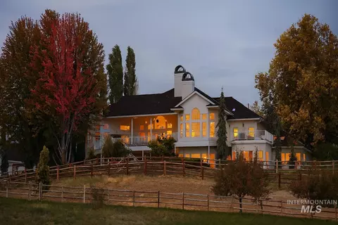 3931 N Triple Ridge Pl, Eagle, ID 83616
